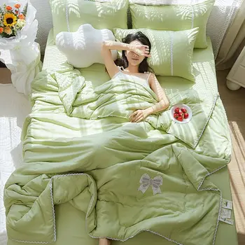 Summer Thin Quilt Bedsheet Pillowcase Pillowcase 4vnt Komplektas namų tekstilė Oro kondicionierius Antklodė Minkšti guodėjai Kelioninė antklodė Lovatiesė