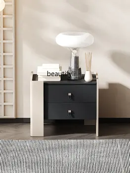 itališkas minimalistinis naktinis staliukas miegamojo spintelė juoda odinė daiktadėžė su stalčiumi