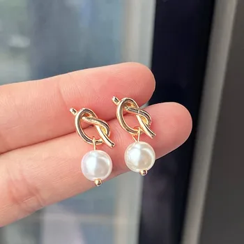 prancūziški mezginiai perlų auskarai aukščiausios klasės retro moterų temperamento perlų auskarai šviesiai prabangūs kasdieniai moteriški balti perlų auskarai