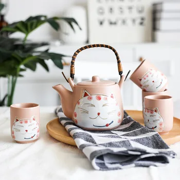 Rožinio keramikos arbatos puodelio rinkinys Mielas katės arbatos puodelis Vandens puodelis Maneki Neko dizainas Porceliano virdulys Teavero rinkinys (4 puodeliai + 1 arbatinukas)